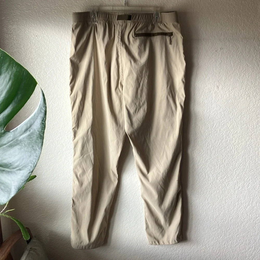 The North Face Relaxed-Fit Class V Tan & Brown Belted Hiking Pants mens XL